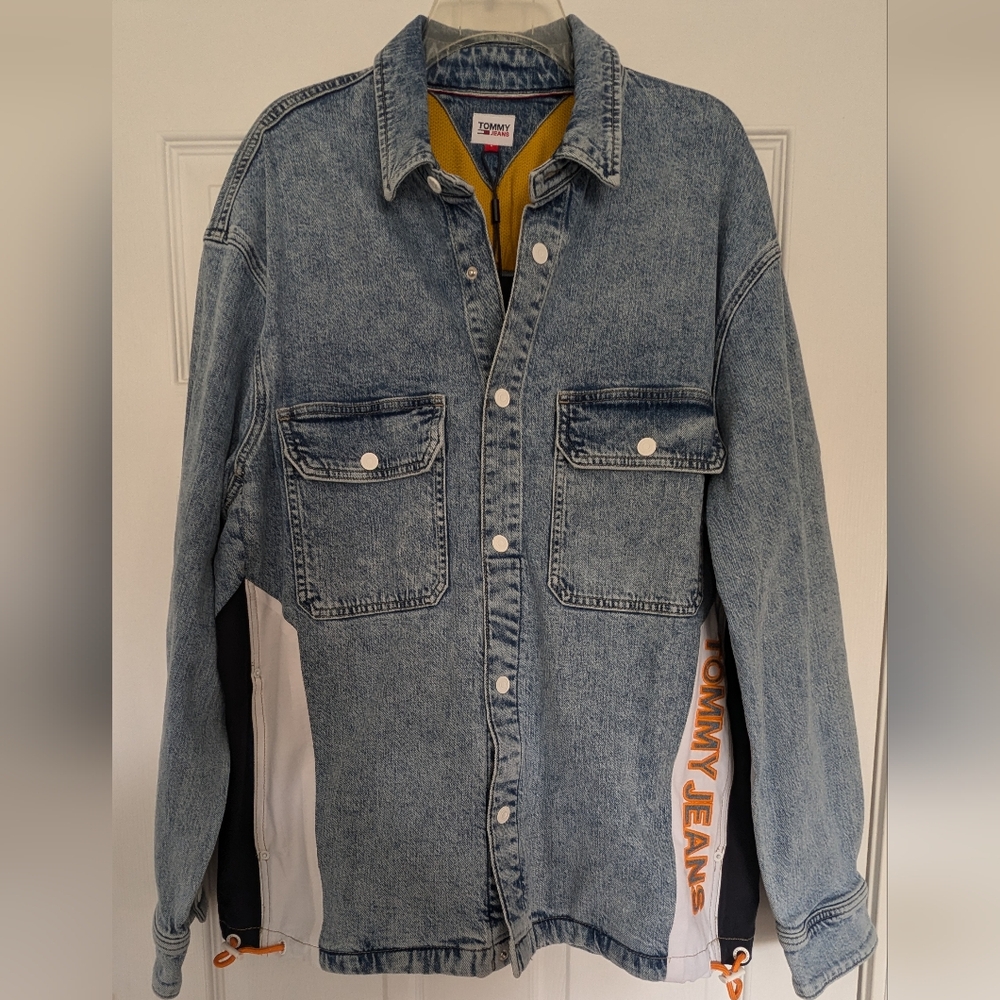 NWT Tommy Hilfiger Tommy Jeans Light Blue Denim Jacket Worker Jacket